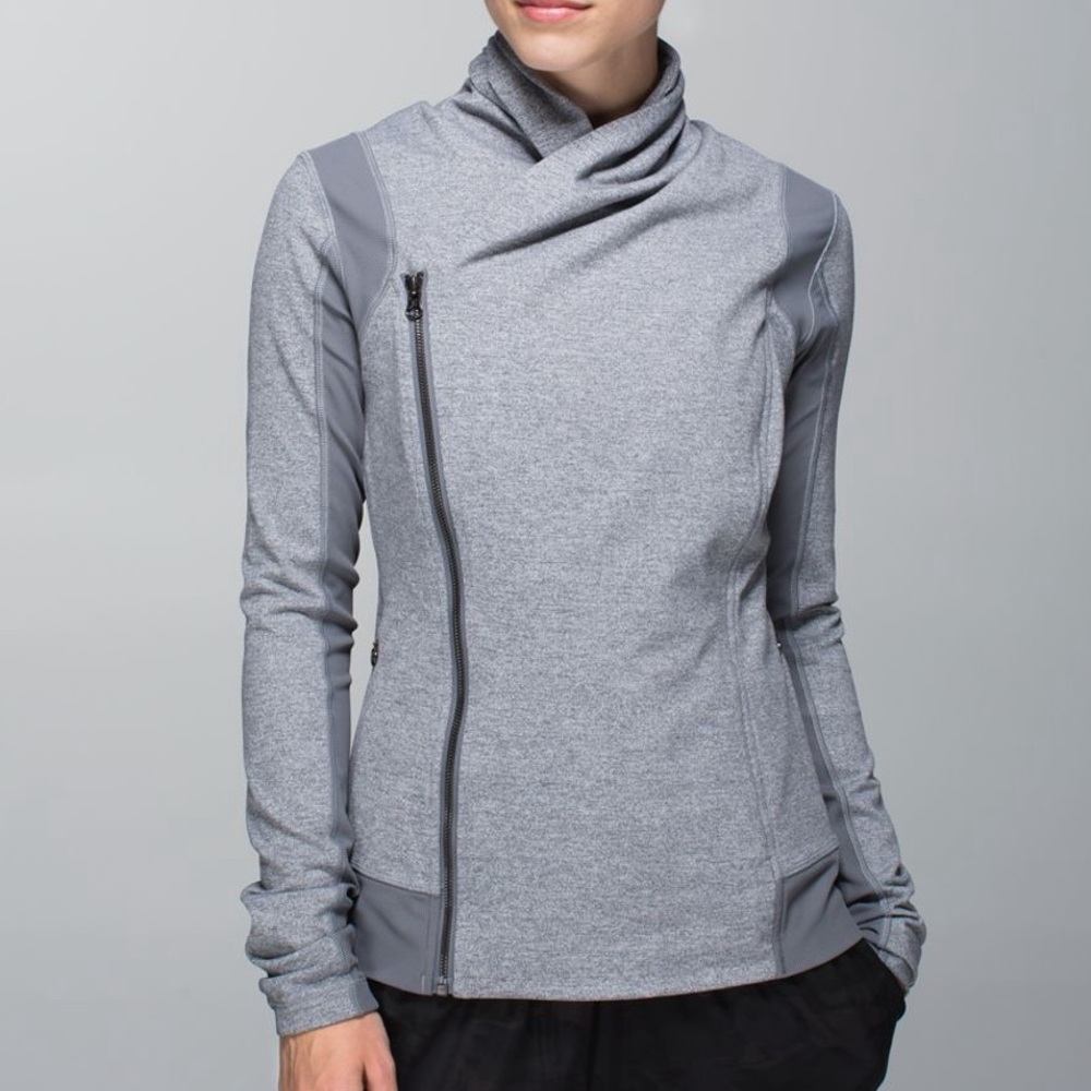 Lululemon Women’s‎ Bhakti Yoga Jacket (First Release)
Heathered Slate Size 4
